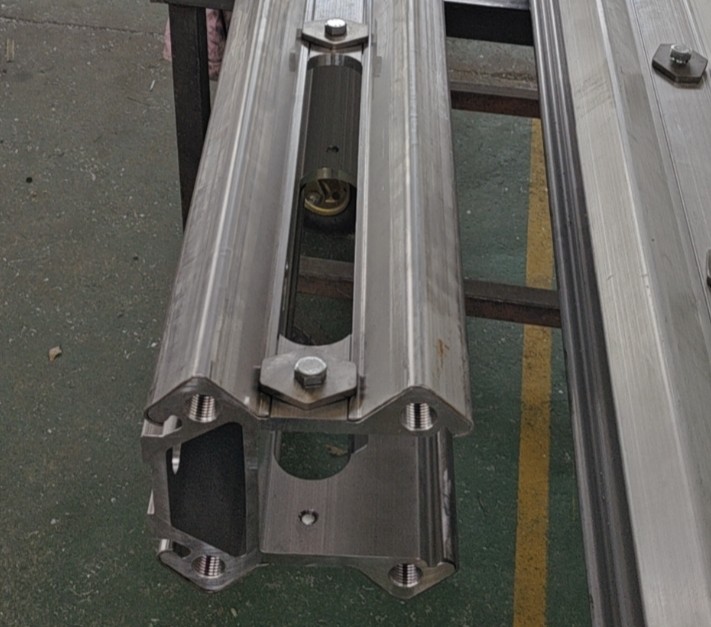 Запчасти Epiroc Эпирок, Sandvik , Caterpillar из Китая